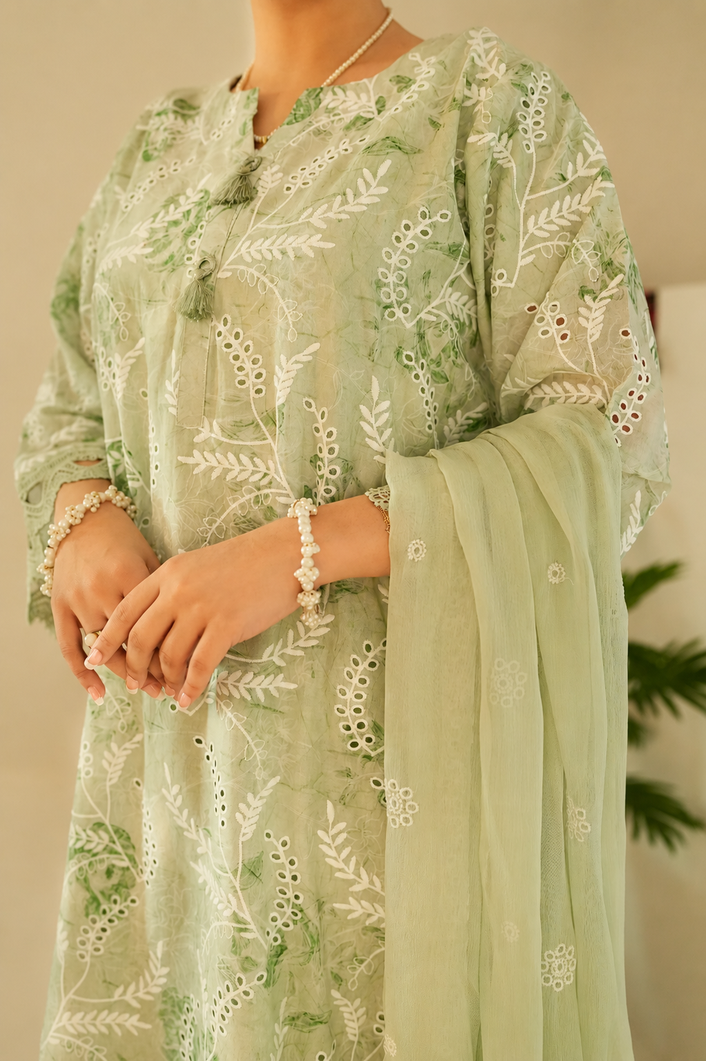 Luxury Pret 3pc dress – A2140