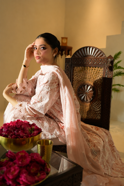 Luxury Pret 3pc dress – A2138