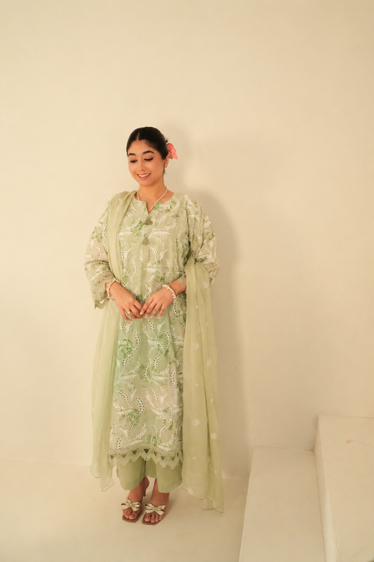 Luxury Pret 3pc dress – A2140